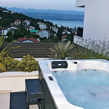 Bella Vista 2 * Ičići