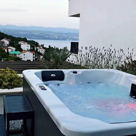 Bella Vista 2 *